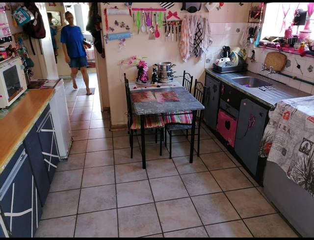 3 BEDROOM HOUSE SOLD IN STILFONTEIN EXT 1